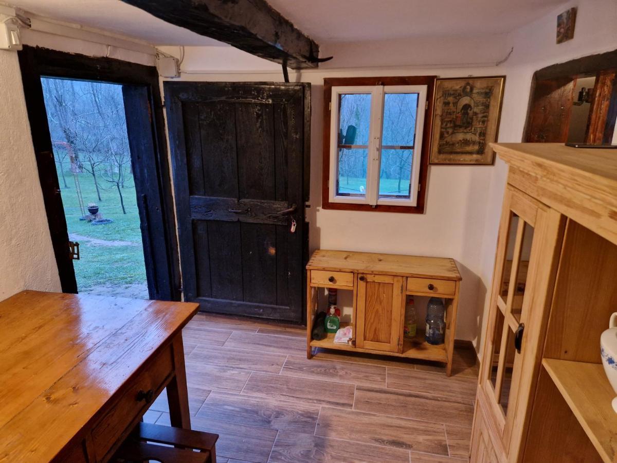 La sălaşul fermecat în Cheile Carasului Iabalcea Exterior foto